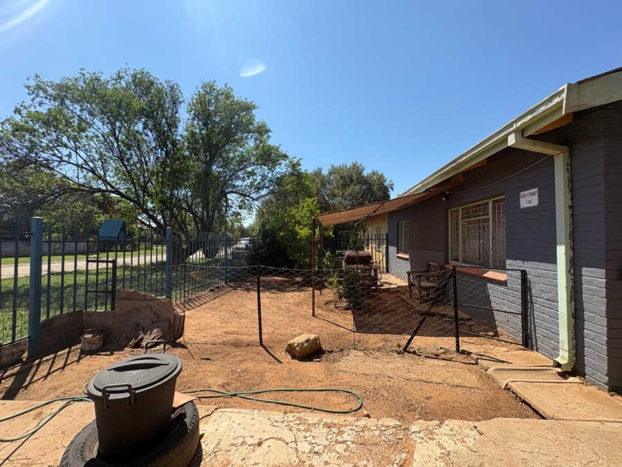 2 Bedroom Property for Sale in Bloemhof North West
